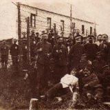 Группа военнопленных лагеря в г. Кведлинбург в Германии.
